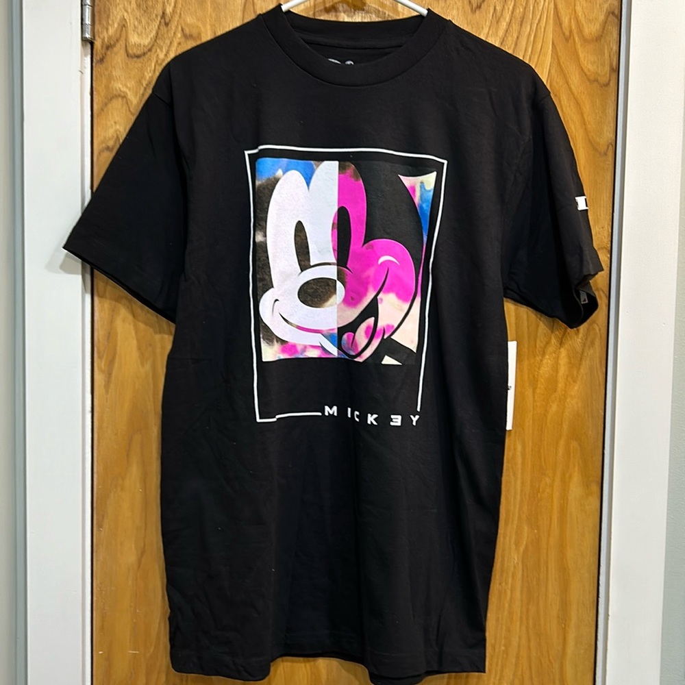 NWT Neff x Disney Mickey Mouse Graphic T-Shirt – Men’s Medium